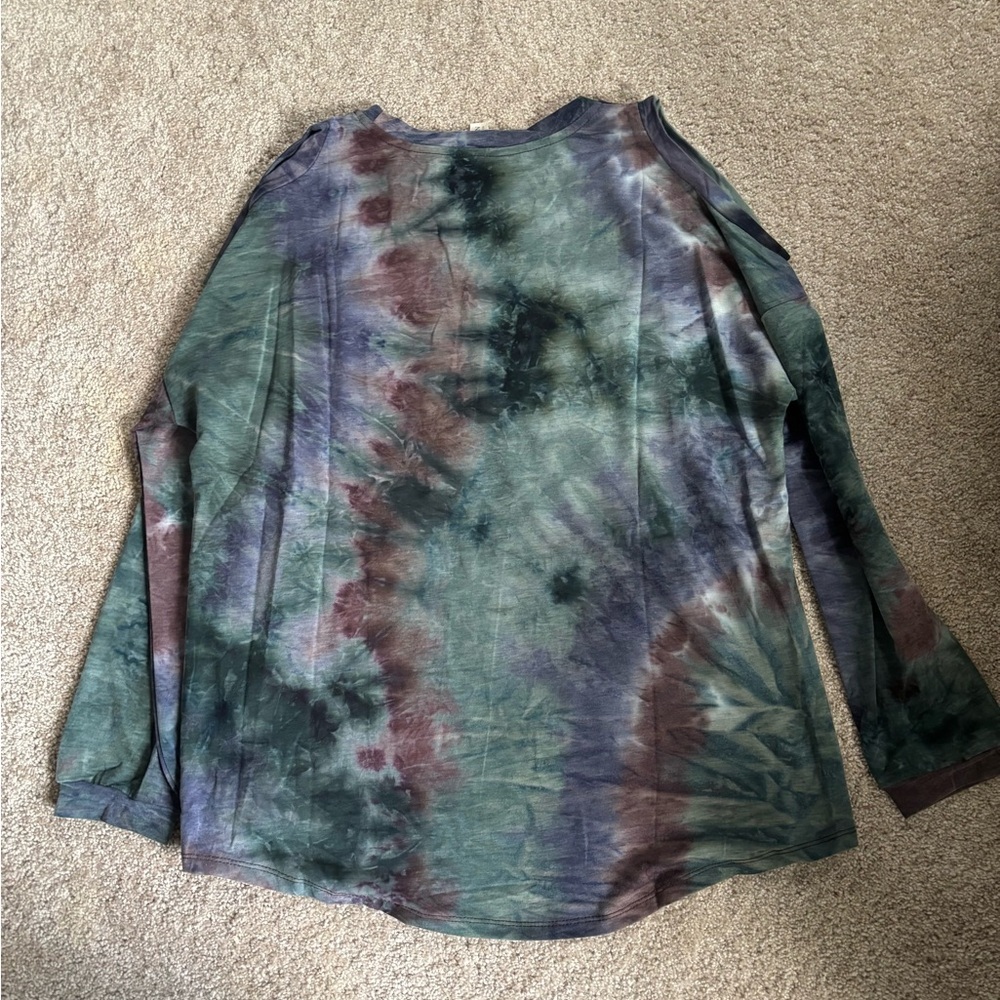 NWT Hayden Los Angeles, Long Sleeve Tie Dyed, Cold Shoulder Top, Size S - Picture 3 of 3